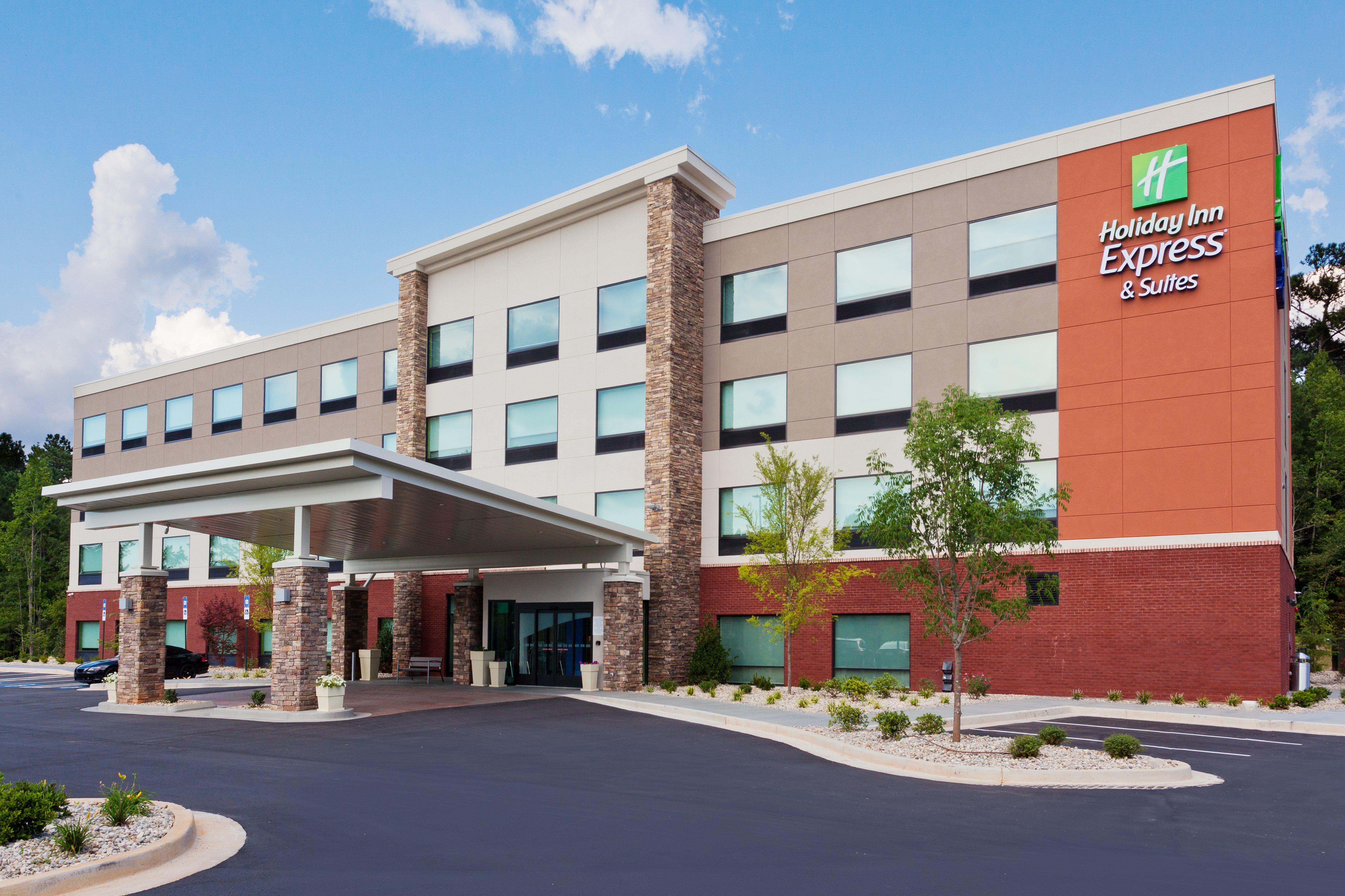 Holiday Inn Express & Suites - Fayetteville By Ihg Exterior foto